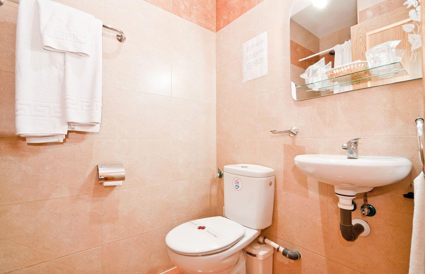 Hostal Las Cortes Madrid Kültér fotó